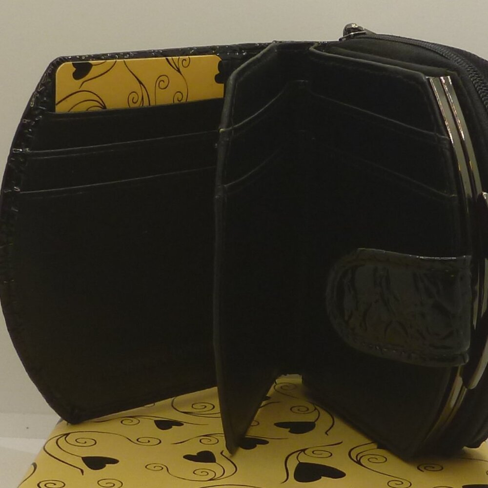 Vintage Black Crocodile-Embossed Leather Wallet - Picture 6 of 9
